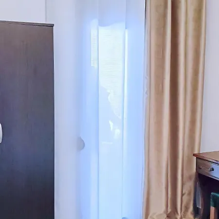 A & A * スキアトスタウン