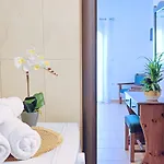 A & A * 斯基亚索斯镇