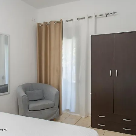 Apartment A & A