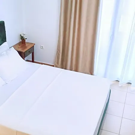 A & A Apartment Skiathos Town